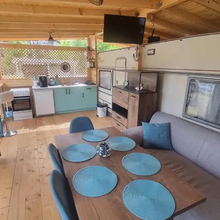 Campsite каравана тиана *
